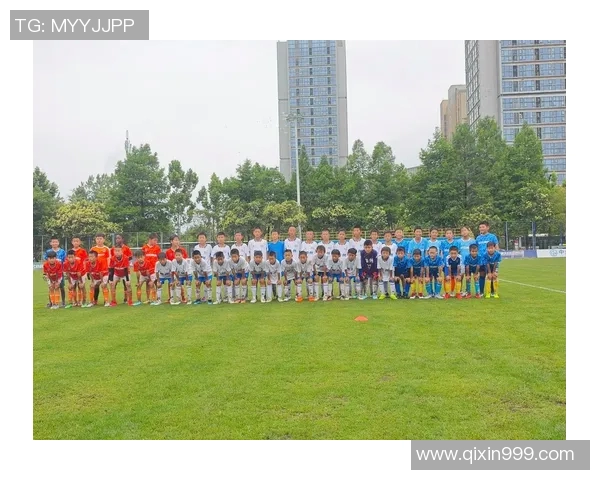 贝里与福利特的精彩对决揭示足球战术与团队协作的魅力与挑战